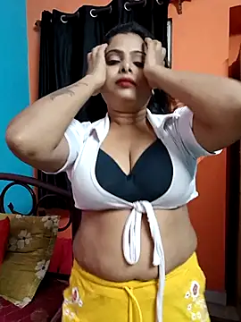 Snapshot of horny_ria123 chatting on 10/19/25, 06:52 horny ria123 online show from 10/19/25, 06:52