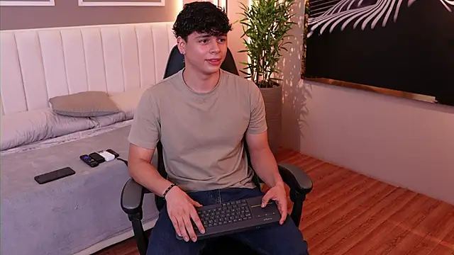 Ethan occonor online show from 10/24/25, 12:41