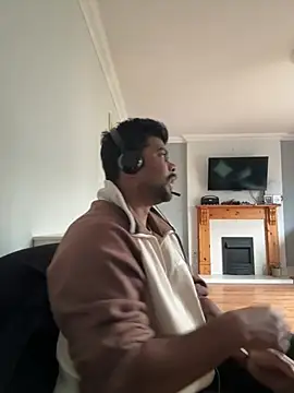 Snapshot of CrazyShashank chatting on 02/06/26, 12:41 CrazyShashank online show from 02/06/26, 12:41