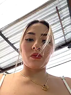 Natasanz online show from 05/06/26, 07:41