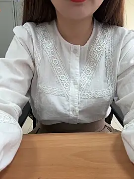 PhuongNhi21 online show from 10/27/25, 01:09