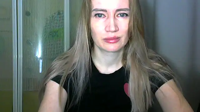 Snapshot of JessFoxxx chatting on 03/29/26, 03:50 JessFoxxx online show from 03/29/26, 03:50