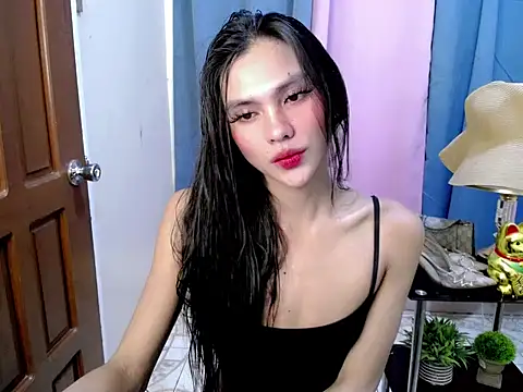 Snapshot of Ur_latinahotpaprika chatting on 05/07/26, 02:33 Ur latinahotpaprika online show from 05/07/26, 02:33