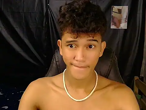 kenbigcockxx online show from 02/24/26, 01:09