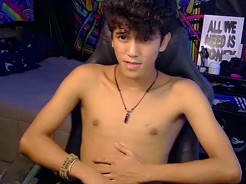 Snapshot of kenbigcockxx chatting on 06/23/26, 03:37 kenbigcockxx online show from 06/23/26, 03:37