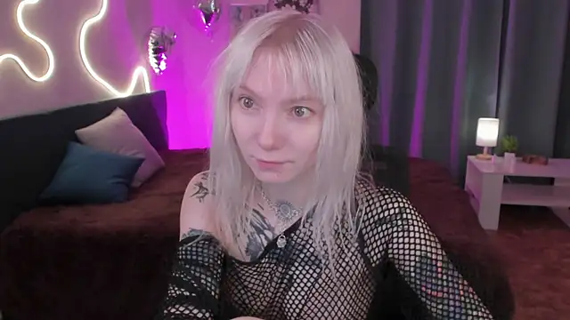 Snapshot of tattoo_art_baby chatting on 04/23/26, 12:56 tattoo art baby online show from 04/23/26, 12:56