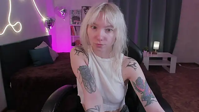 Snapshot of tattoo_art_baby chatting on 05/06/26, 12:52 tattoo art baby online show from 05/06/26, 12:52