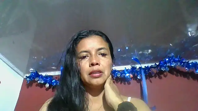 DianaOchoa  online show from 12/04/25, 04:33