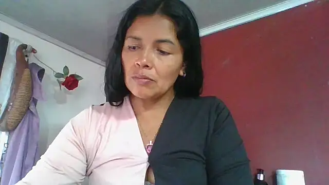 DianaOchoa  online show from 04/27/26, 08:40