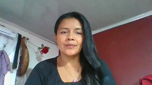 Snapshot of DianaOchoa_ chatting on 05/05/26, 08:28 DianaOchoa online show from 05/05/26, 08:28