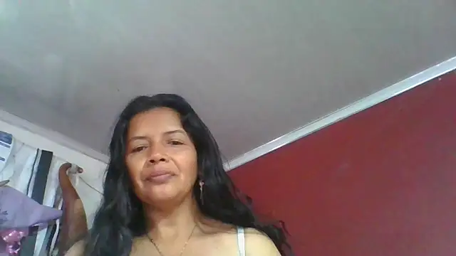 Snapshot of DianaOchoa_ chatting on 05/12/26, 11:51 DianaOchoa online show from 05/12/26, 11:51