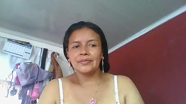 Snapshot of DianaOchoa_ chatting on 05/14/26, 08:26 DianaOchoa online show from 05/14/26, 08:26