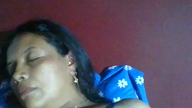 Snapshot of DianaOchoa_ chatting on 06/05/26, 07:47 DianaOchoa online show from 06/05/26, 07:47
