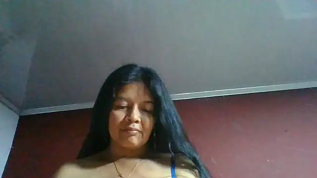 Snapshot of DianaOchoa_ chatting on 06/19/26, 03:11 DianaOchoa online show from 06/19/26, 03:11
