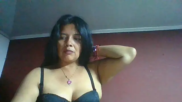 Snapshot of DianaOchoa_ chatting on 06/24/26, 03:16 DianaOchoa online show from 06/24/26, 03:16