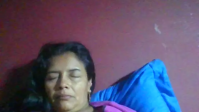 Snapshot of DianaOchoa_ chatting on 06/25/26, 08:30 DianaOchoa online show from 06/25/26, 08:30