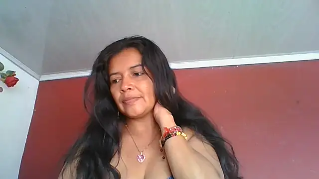 Snapshot of DianaOchoa_ chatting on 07/28/26, 12:48 DianaOchoa online show from 07/28/26, 12:48