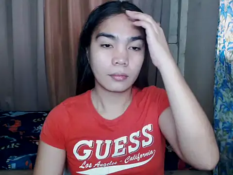 Snapshot of Simple_Martina chatting on 10/29/25, 01:19 Simple Martina online show from 10/29/25, 01:19