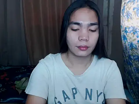 Snapshot of Simple_Martina chatting on 11/25/25, 02:22 Simple Martina online show from 11/25/25, 02:22