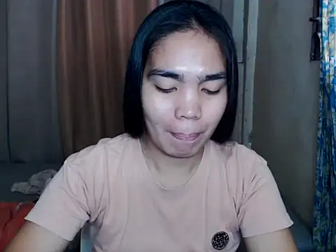 Snapshot of Simple_Martina chatting on 12/14/25, 01:55 Simple Martina online show from 12/14/25, 01:55