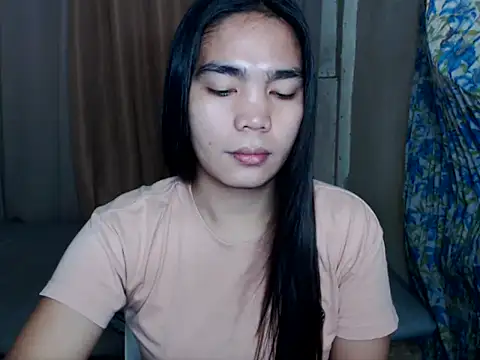 Snapshot of Simple_Martina chatting on 12/16/25, 01:21 Simple Martina online show from 12/16/25, 01:21