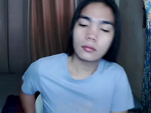 Snapshot of Simple_Martina chatting on 12/19/25, 02:07 Simple Martina online show from 12/19/25, 02:07