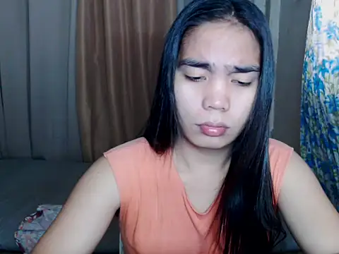 Snapshot of Simple_Martina chatting on 12/22/25, 01:35 Simple Martina online show from 12/22/25, 01:35