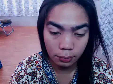 Snapshot of Simple_Martina chatting on 05/05/26, 12:51 Simple Martina online show from 05/05/26, 12:51