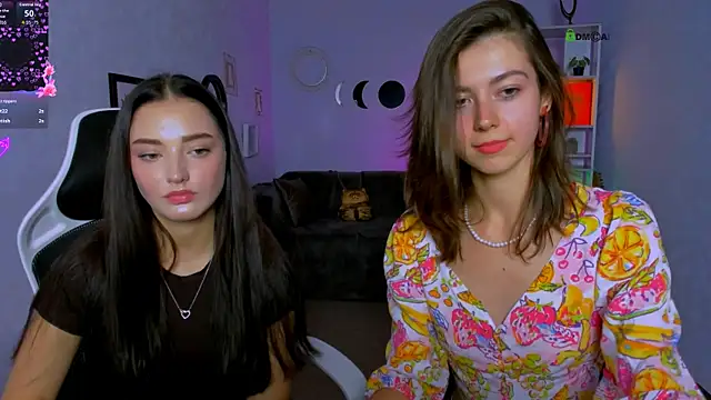 Snapshot of miki-niki chatting on 09/23/25, 12:41 miki-niki online show from 09/23/25, 12:41