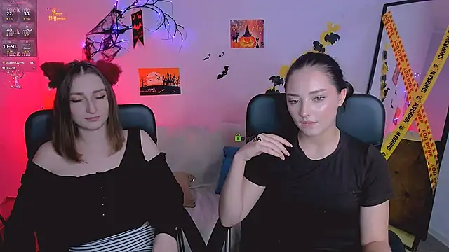 Snapshot of miki-niki chatting on 10/31/25, 03:24 miki-niki online show from 10/31/25, 03:24