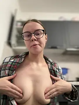 Snapshot of _CherryBloom_ chatting on 01/14/26, 06:19 CherryBloom online show from 01/14/26, 06:19