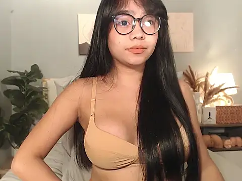 Snapshot of HotAsianGabby69 chatting on 07/10/26, 07:27 HotAsianGabby69 online show from 07/10/26, 07:27