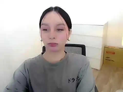 Snapshot of holly_tabby chatting on 11/16/25, 07:30 holly tabby online show from 11/16/25, 07:30