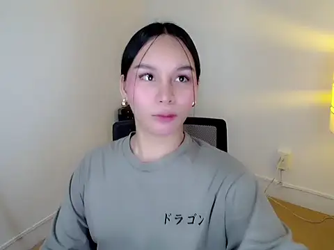 Snapshot of holly_tabby chatting on 01/07/26, 09:06 holly tabby online show from 01/07/26, 09:06