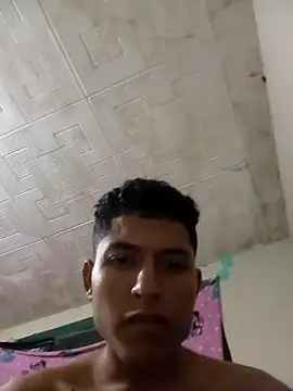 Snapshot of Jeikaliente chatting on 01/19/26, 12:25 Jeikaliente online show from 01/19/26, 12:25