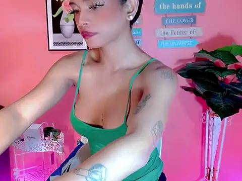 Snapshot of Sweet_ThaliaXX chatting on 09/12/25, 03:06 Sweet ThaliaXX online show from 09/12/25, 03:06