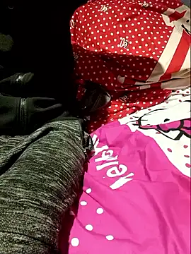 Snapshot of DavidForLife8 chatting on 11/07/25, 12:32 DavidForLife8 online show from 11/07/25, 12:32