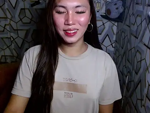 Snapshot of sugar_hailey chatting on 12/21/25, 05:20 sugar hailey online show from 12/21/25, 05:20