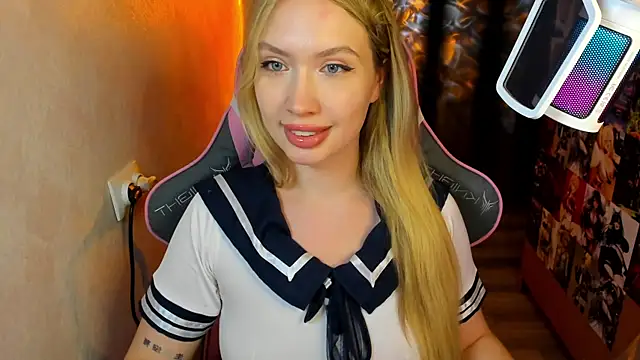 Snapshot of NicoleRiccii chatting on 10/30/25, 09:26 NicoleRiccii online show from 10/30/25, 09:26