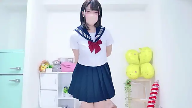 Snapshot of Anzu_xx chatting on 02/13/26, 05:42 Anzu xx online show from 02/13/26, 05:42