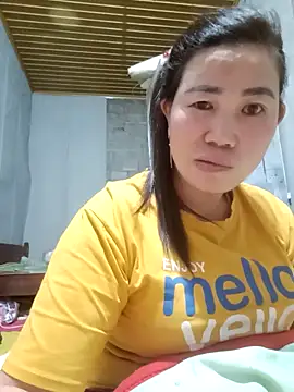 jienrrr online show from 10/30/25, 12:23