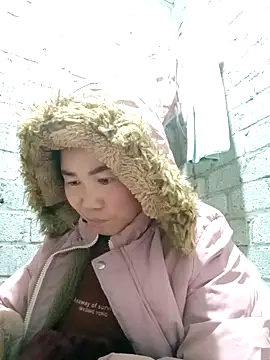 jienrrr online show from 11/19/25, 12:10