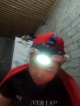 jienrrr online show from 12/19/25, 12:56