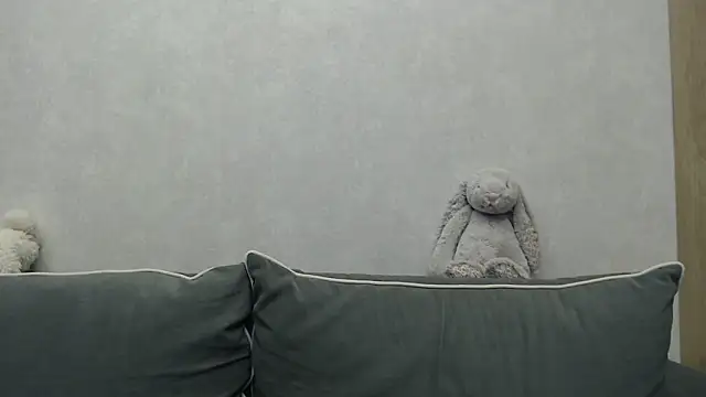 Sarah keyy online show from 11/29/25, 06:11