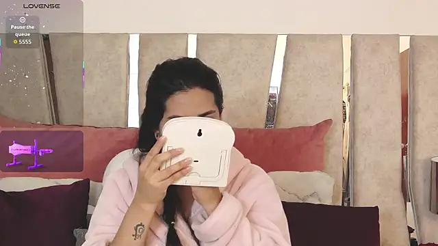 Snapshot of CamiJone chatting on 09/08/25, 11:15 CamiJone online show from 09/08/25, 11:15