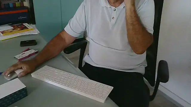 Snapshot of Bsxmaturo61 chatting on 06/22/26, 12:46 Bsxmaturo61 online show from 06/22/26, 12:46