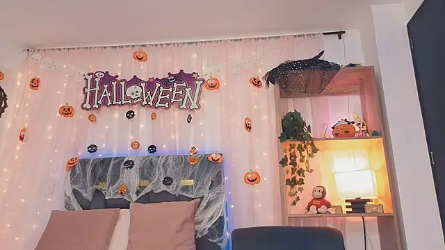 anitaglow online show from 10/26/25, 07:42