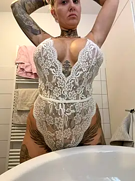 Jasmina-Joy online show from 11/17/25, 05:02