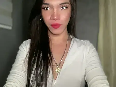Snapshot of Misselliefayexxx chatting on 05/05/26, 09:34 Misselliefayexxx online show from 05/05/26, 09:34