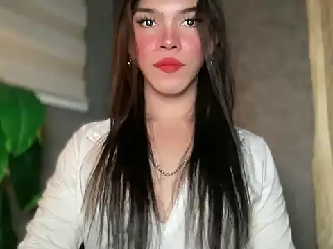 Snapshot of Misselliefayexxx chatting on 05/11/26, 08:17 Misselliefayexxx online show from 05/11/26, 08:17
